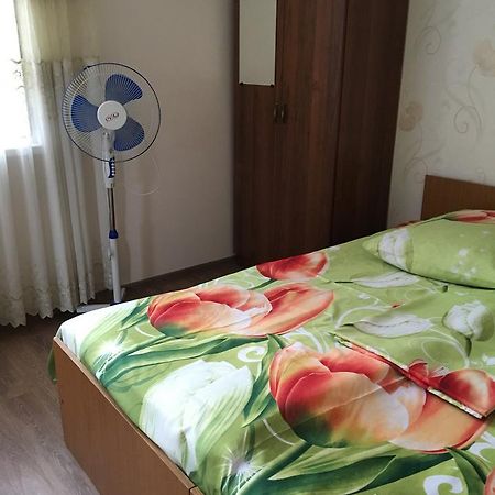 Guesthouse Milena Leselidze Bagian luar foto